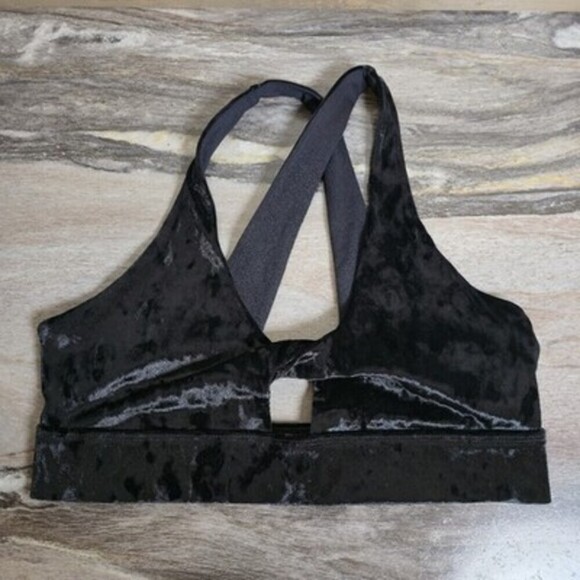 Fabletics Other - Fabletics Black Velvet Sports Bra Women’s Medium Criss Cross Back Cutout
